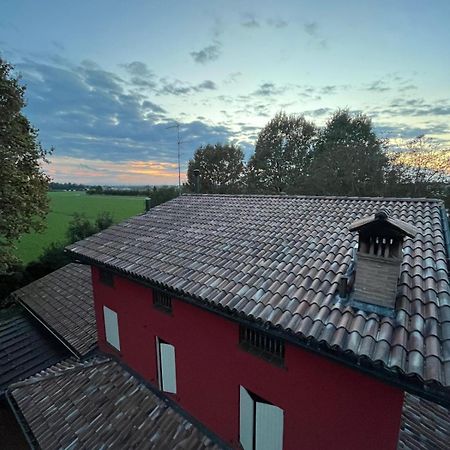 Tenuta Ferrari Cortile ภายนอก รูปภาพ