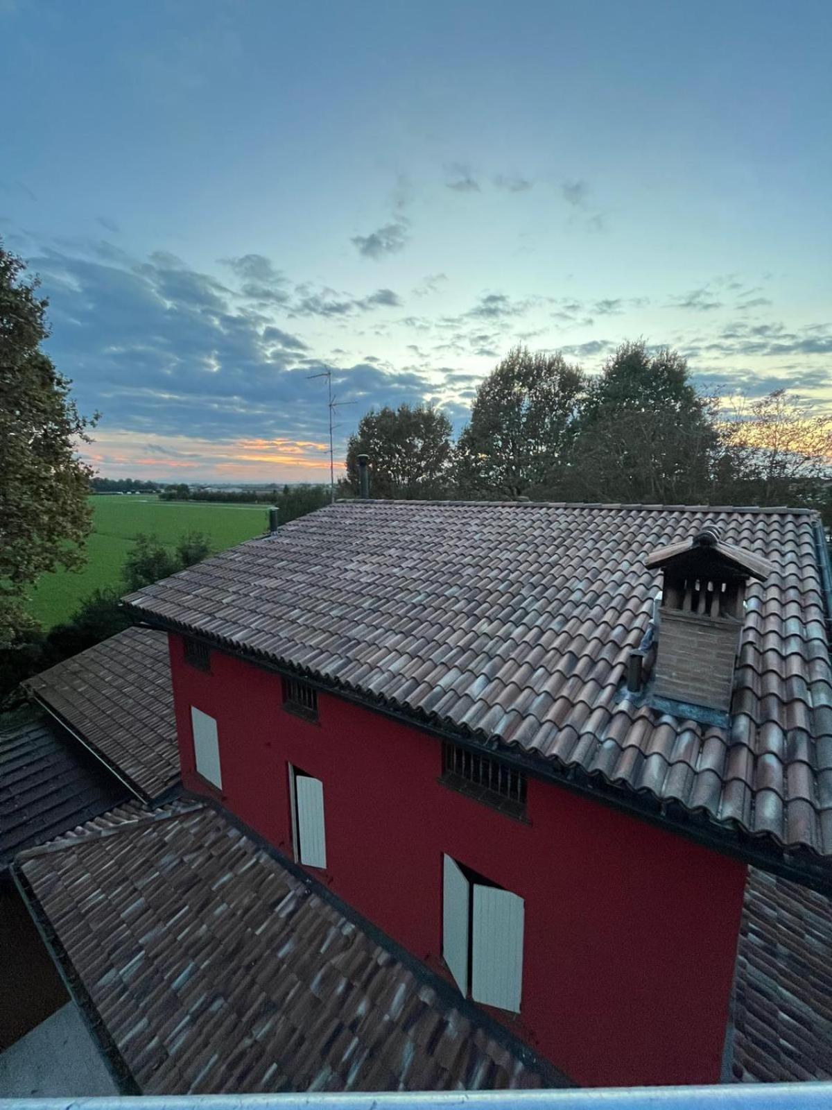 Tenuta Ferrari Cortile ภายนอก รูปภาพ